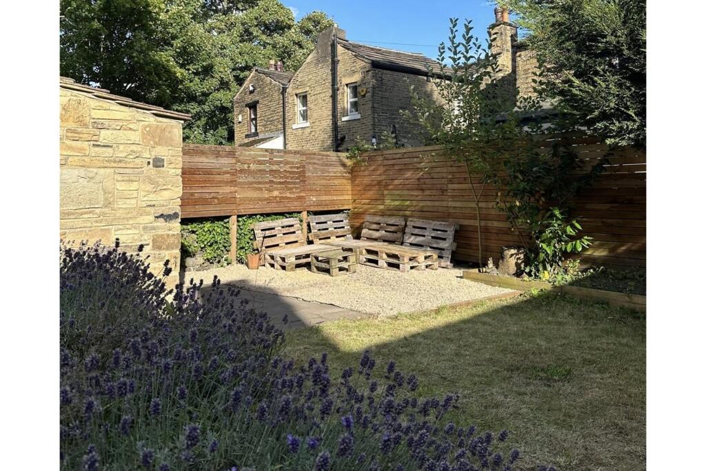 Additional property image - Fyfe Lane, Shipley, BD17