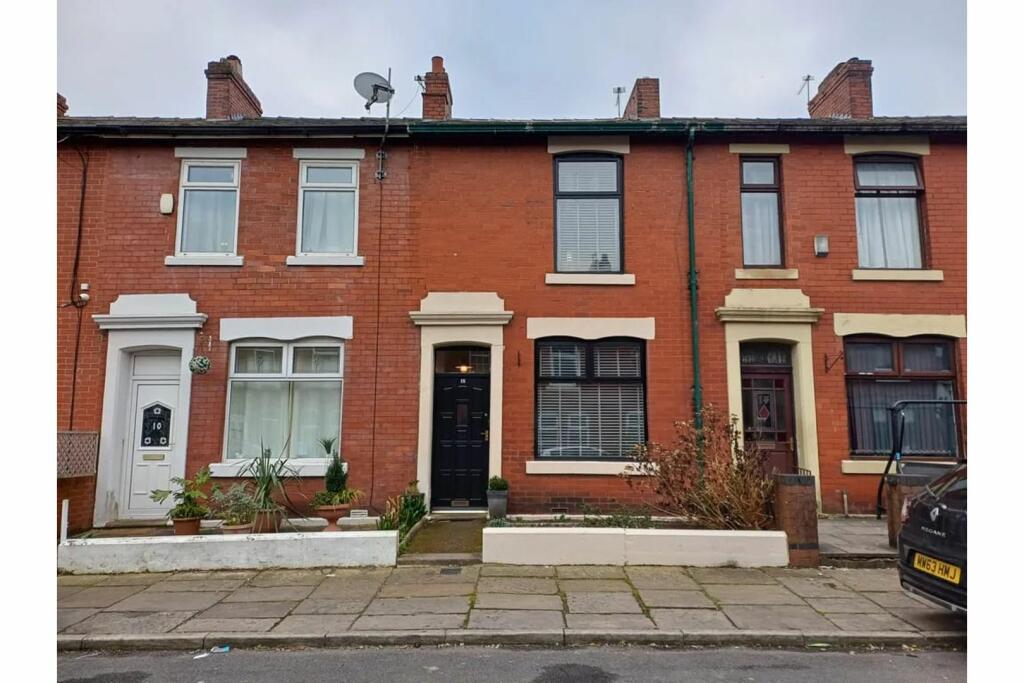 2 bedroom terraced house for sale in Hawkshead Street, Blackburn, BB2