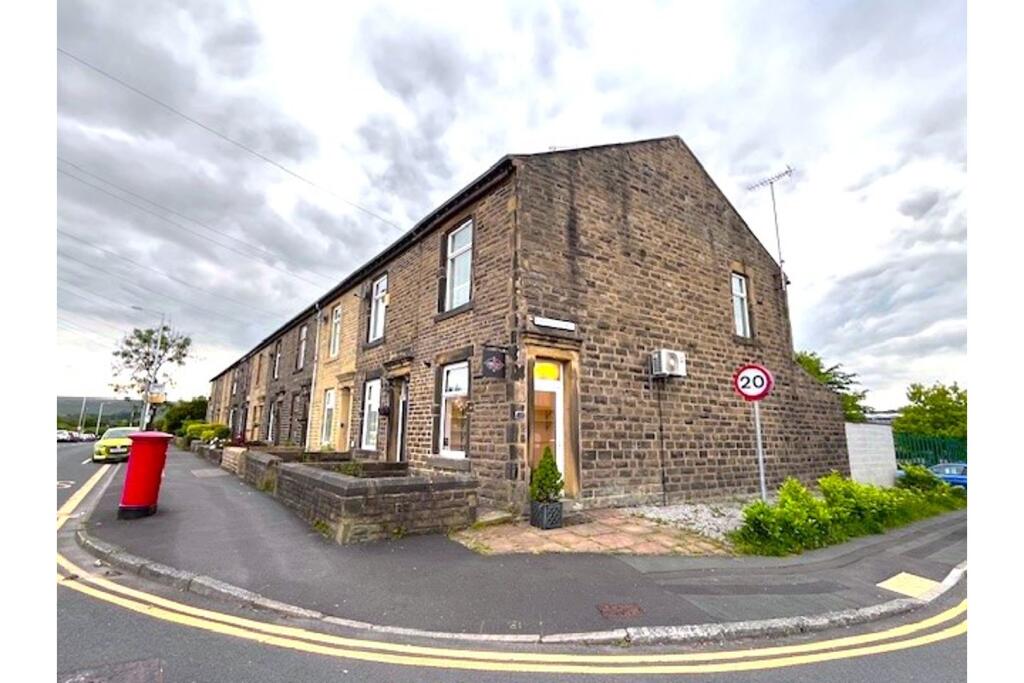 Main image of property: Broadway, Rossendale, BB4