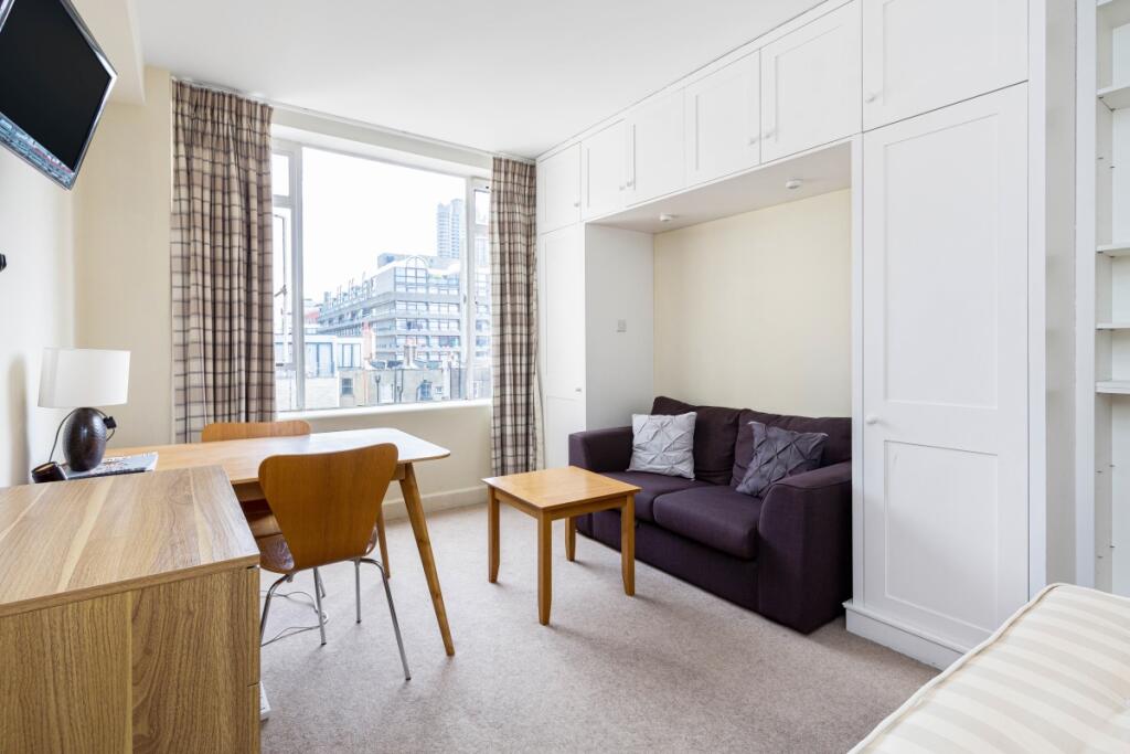 Main image of property: Charterhouse Square, London, EC1M