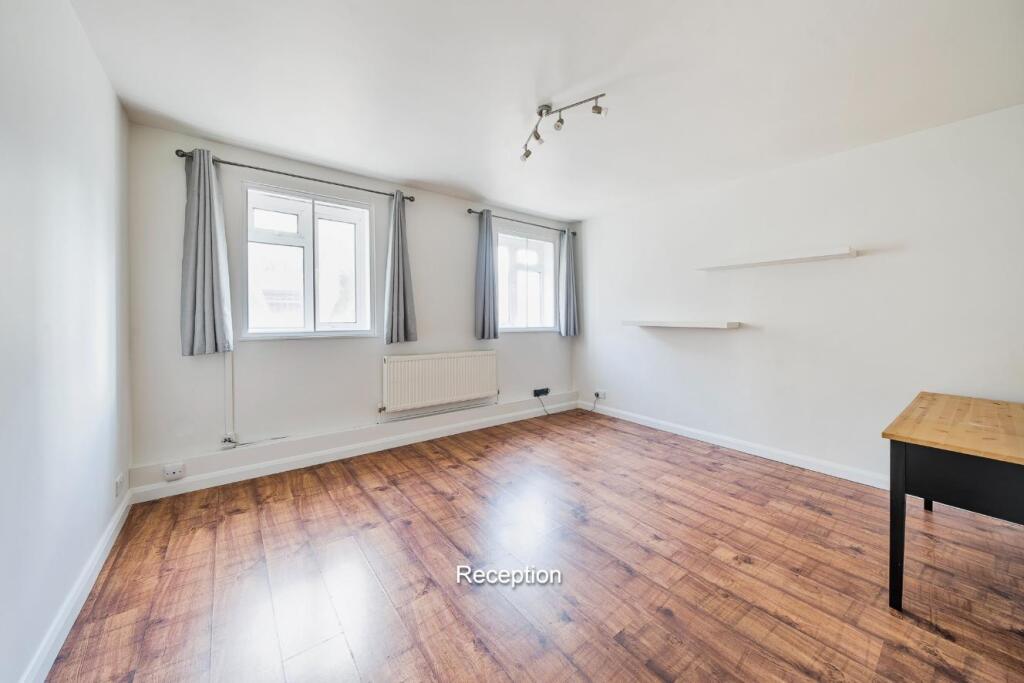 Main image of property: Rosebery Avenue, Clerkenwell, London, EC1R