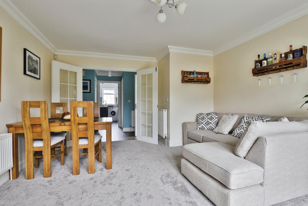 Additional property image - 9 Atkinson Close, New Milton, BH25