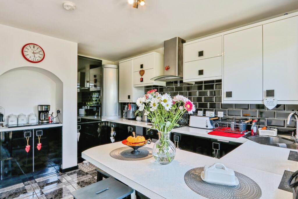 Main image of property: Waterloo Road, Poole, BH17