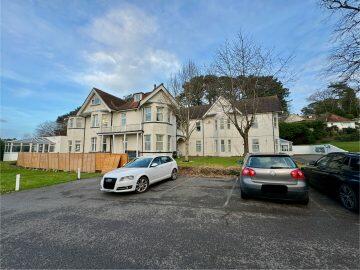 Main image of property: Delph House, 40 Upper Golf Links Road