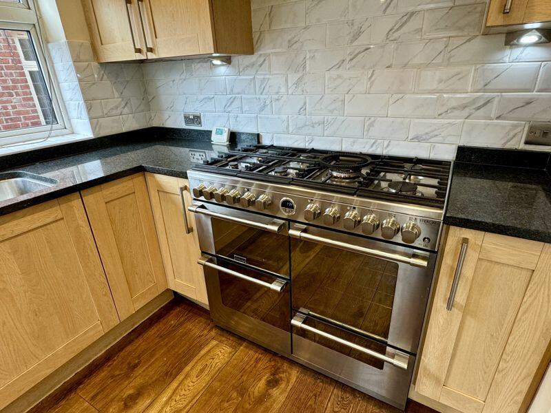 Additional property image - London Road, Holmes Chapel