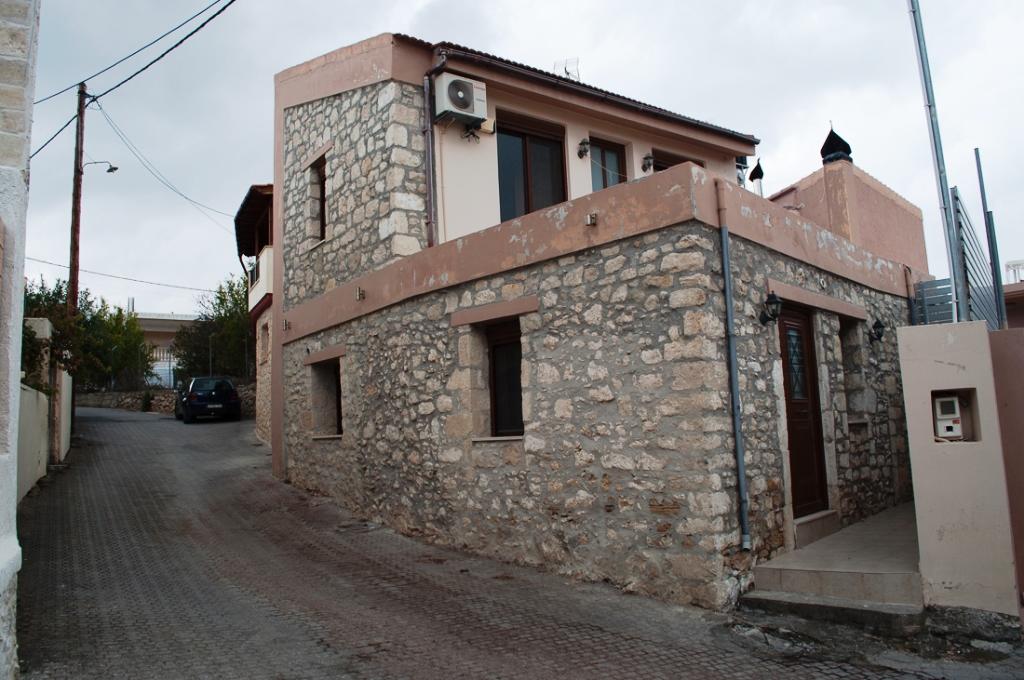 2 bedroom town house for sale in Crete, Heraklion, Epano Archanes, Greece