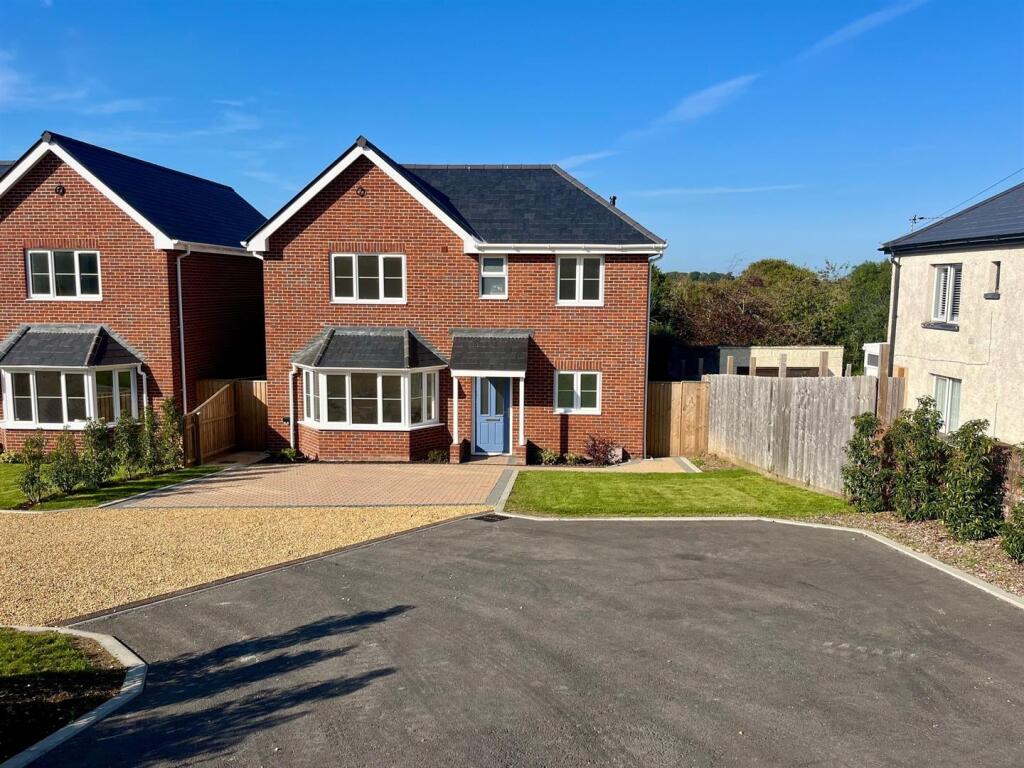 Main image of property: Nettlestone Village, Isle of Wight