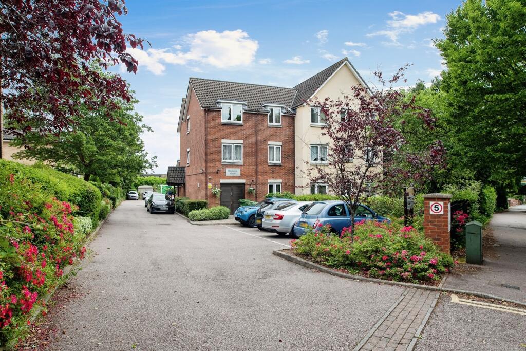 1 bedroom retirement property for sale in Sheepcot Lane, WATFORD, WD25