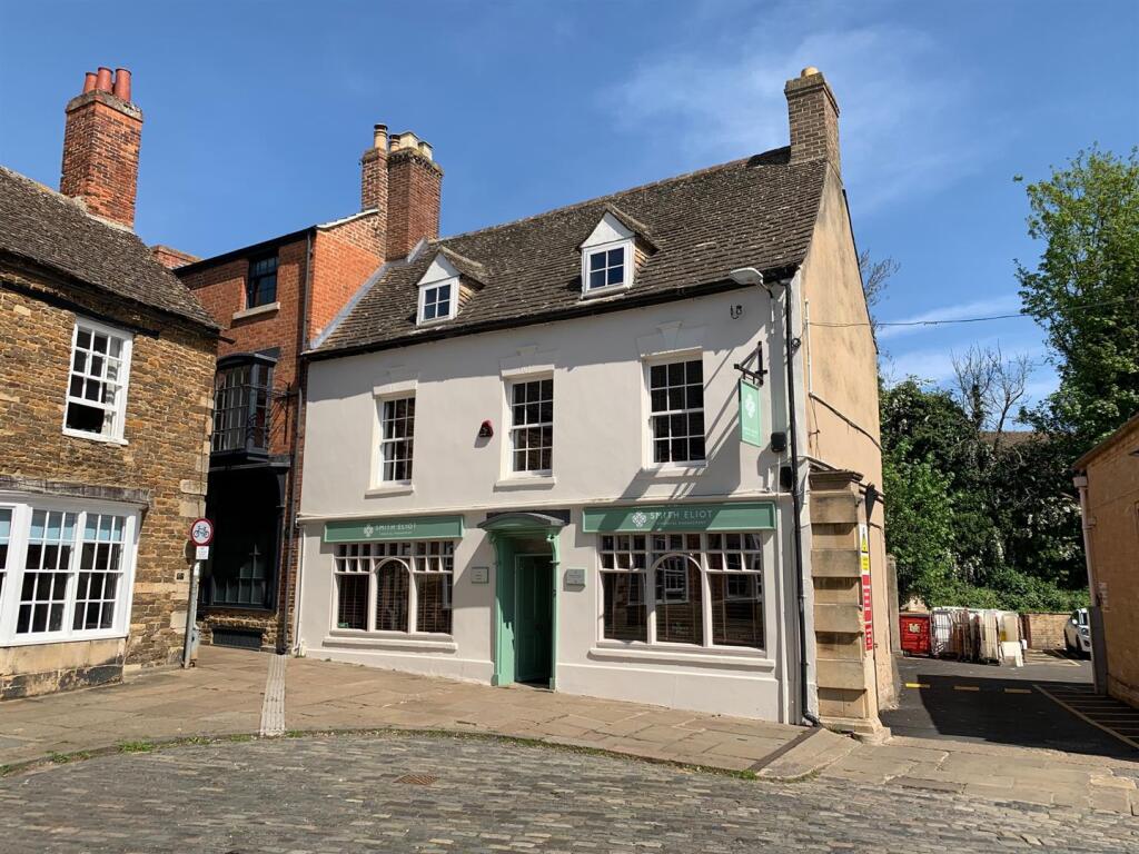 Main image of property: 35 Market Street, Oakham, Rutland - LE15 6DT