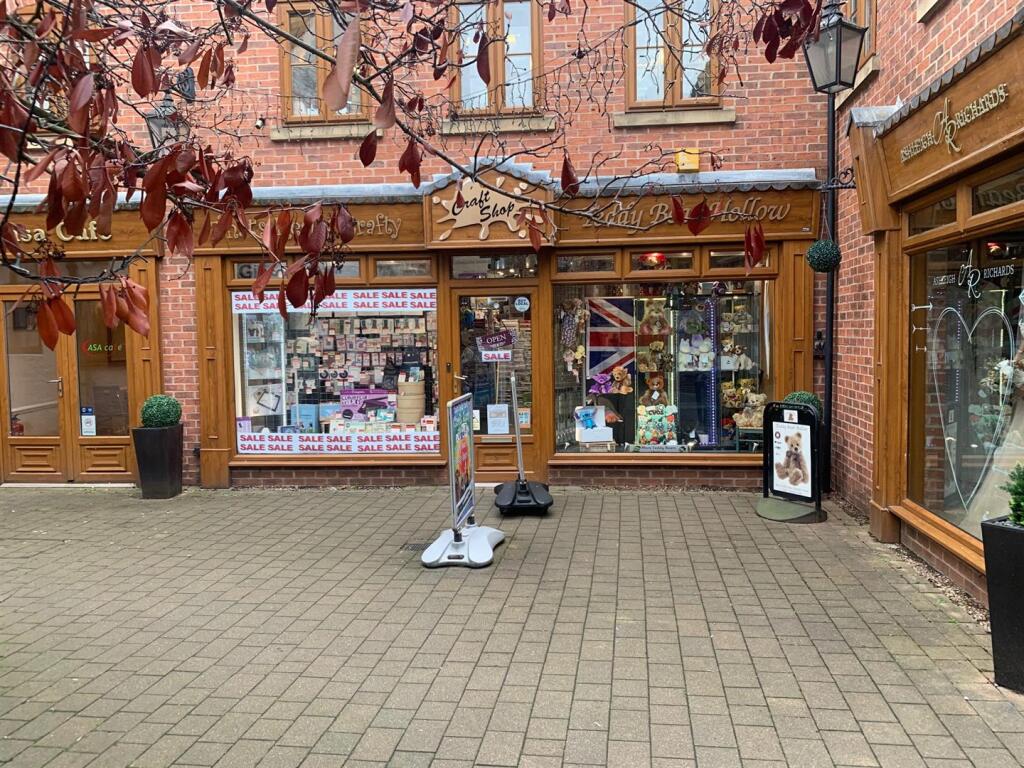 Main image of property: 2 Churchgate Mews, Loughborough LE11 1TZ