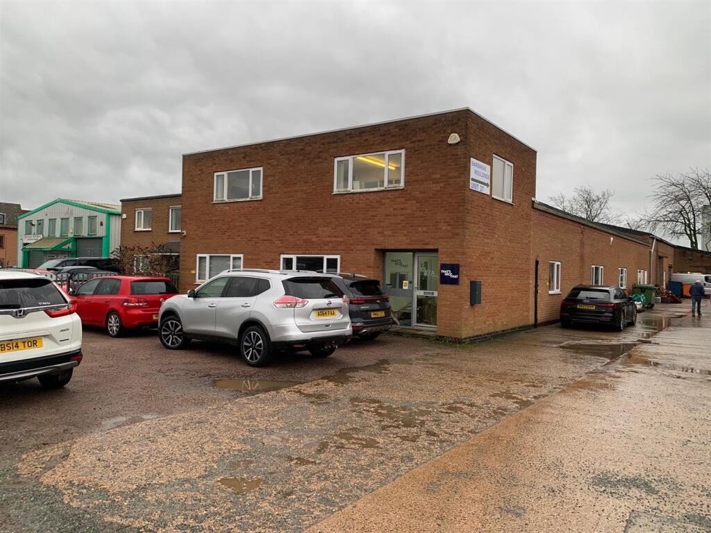 Main image of property: 27a Pillings Road, Oakham, LE15 6QF