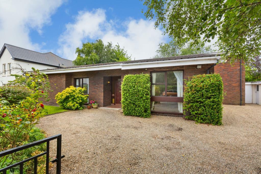 4 bedroom detached bungalow for sale in Tinnahinch, St Alban's Park