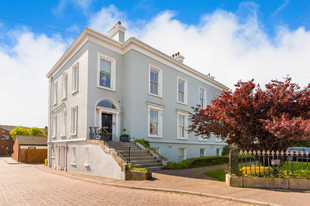 Main image of property: Apt 7, 115 Strand Road, Sandymount,, Dublin 4, D04 KF53