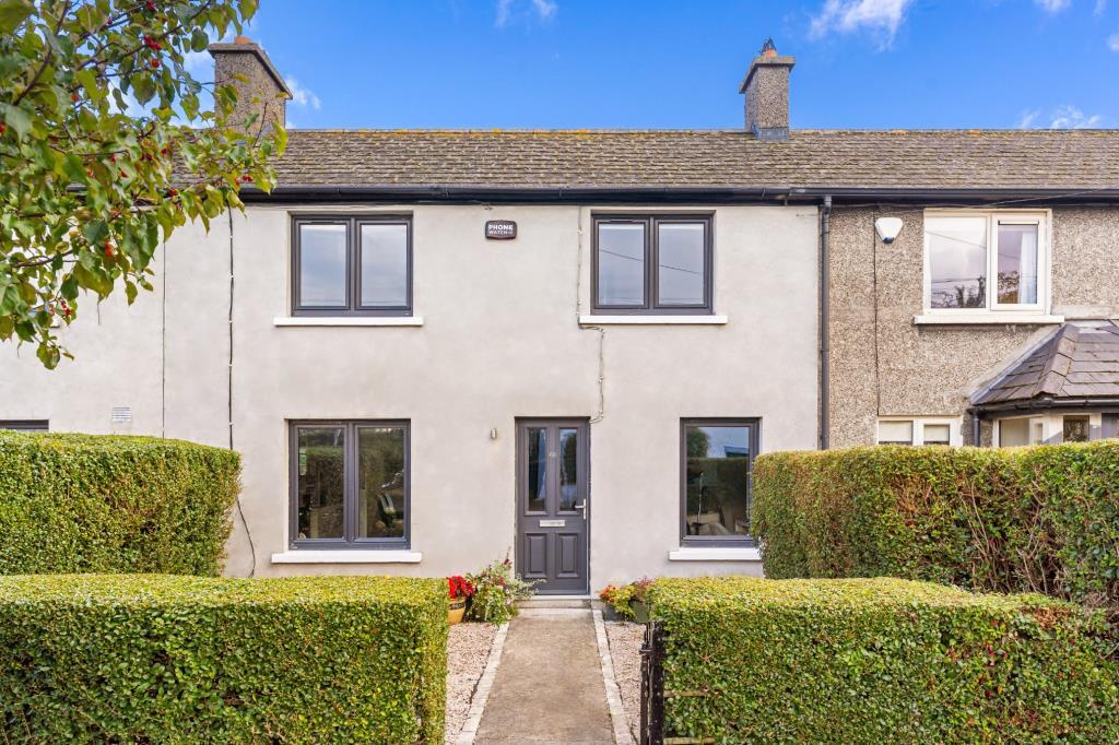 Main image of property: 68 Derrynane Gardens, Sandymount, Dublin 4, D04 PD72