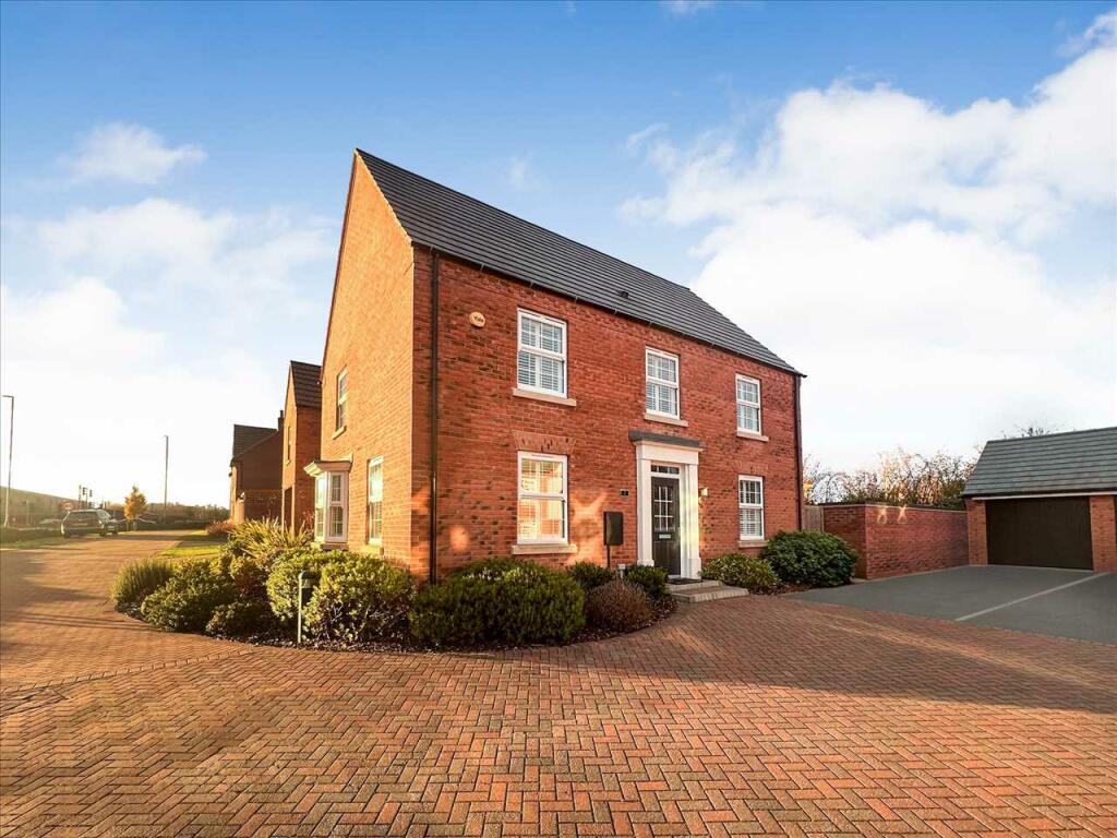4 bedroom detached house for sale in Acacia Way, Edwalton, Nottingham, NG12