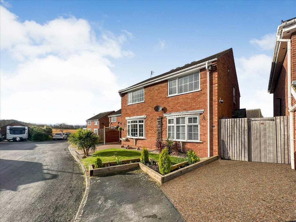 2 bedroom semidetached house for sale in Toft Close, Cotgrave