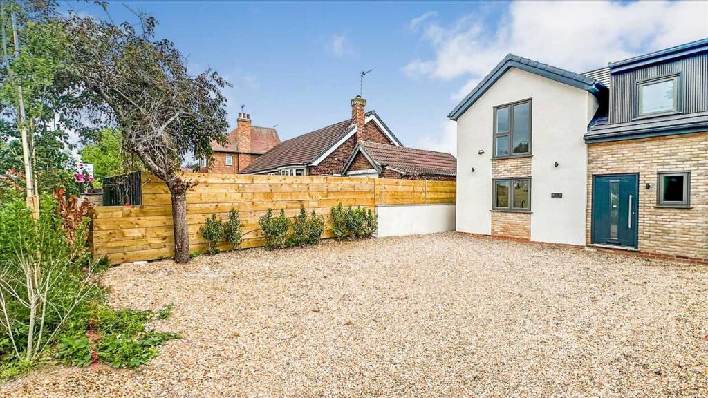 Main image of property: Grantham Road, Radcliffe On Trent, Nottingham