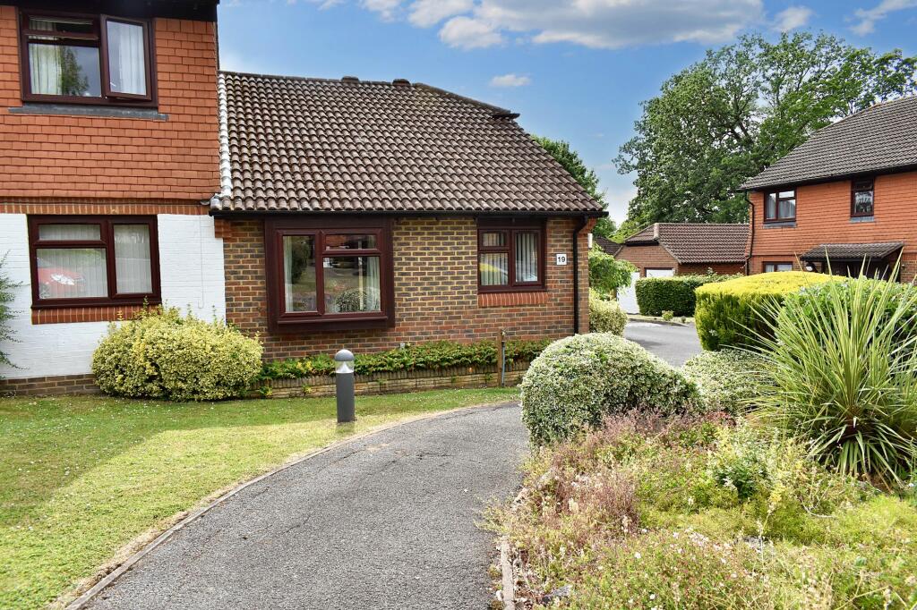 2 bedroom retirement property for sale in Broadmead, Ashtead, KT21