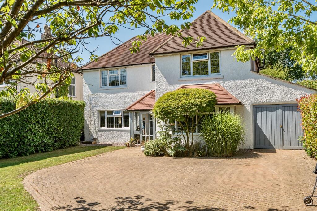 Main image of property: Links Road, Ashtead, KT21