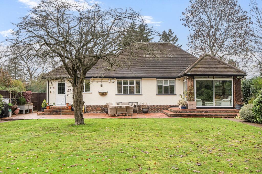 Main image of property: Links Road, Ashtead, KT21