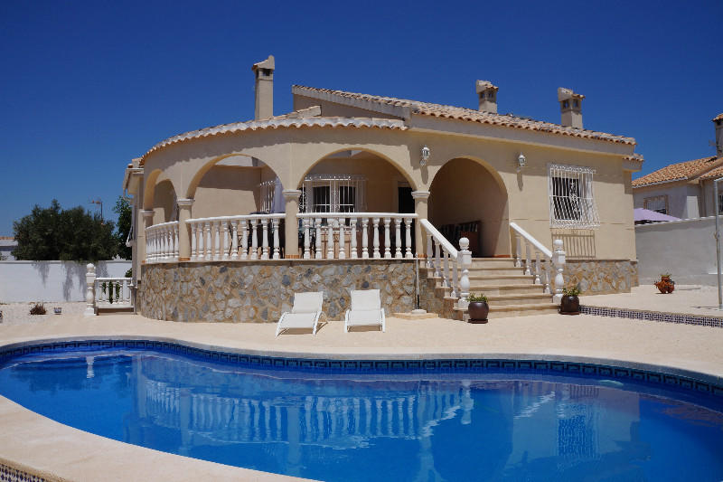 5 bedroom detached house for sale in La Marina, Alicante, Valencia, Spain