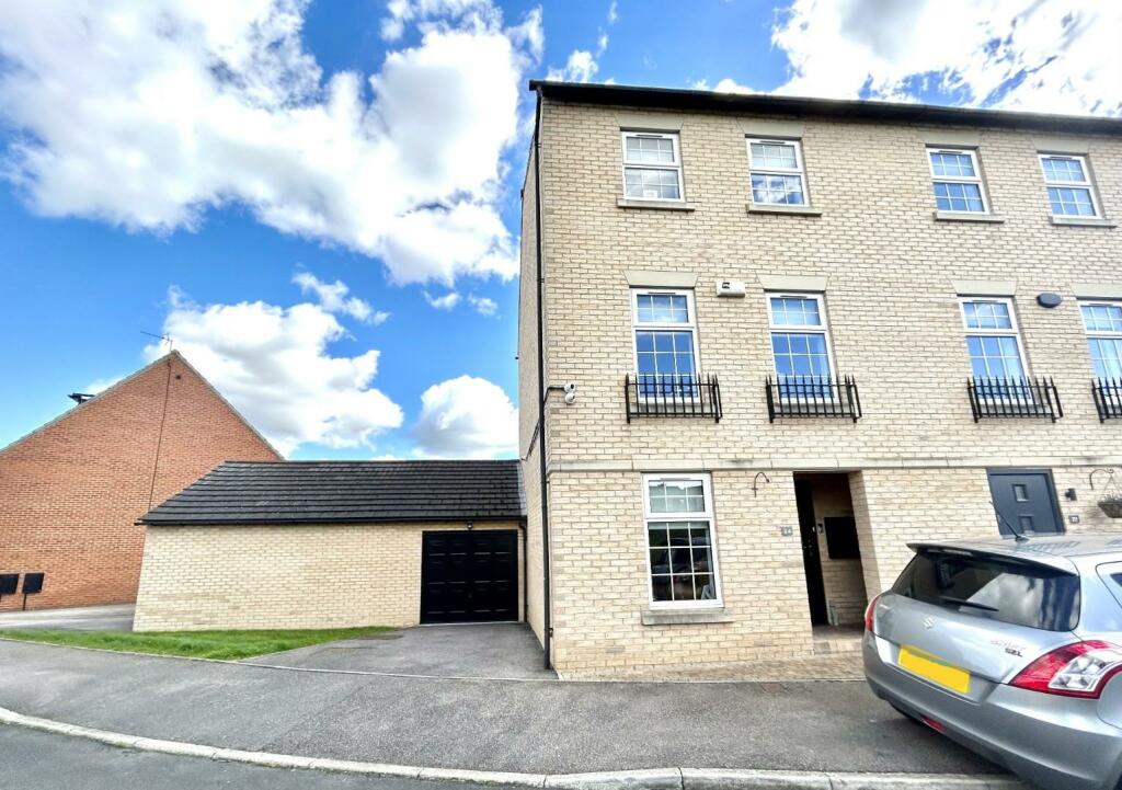 3 bedroom semidetached house for sale in Hawthorne Drive, BoltonUpon