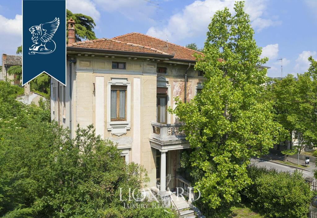 4 bed Villa for sale in Lombardy, Mantua