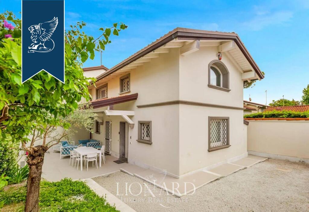 Main image of property: Tuscany, Lucca, Forte Dei Marmi