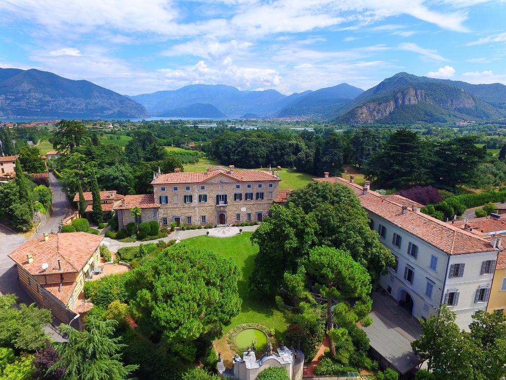 15 bedroom villa for sale in Iseo, Brescia, Lombardy, Italy