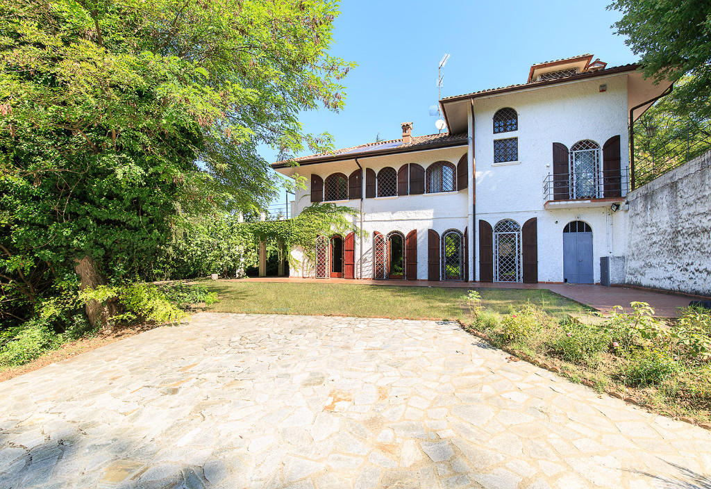 4 bedroom villa for sale in Milano, Milan, Lombardy, Italy