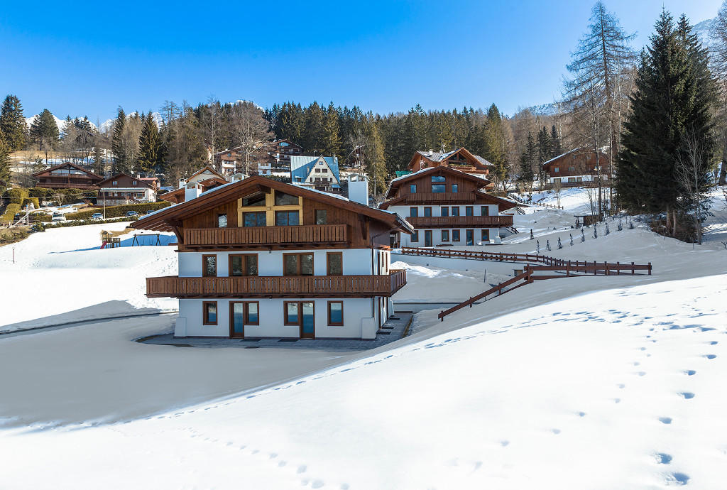 6 bedroom villa for sale in Cortina d`Ampezzo, Belluno, Italy