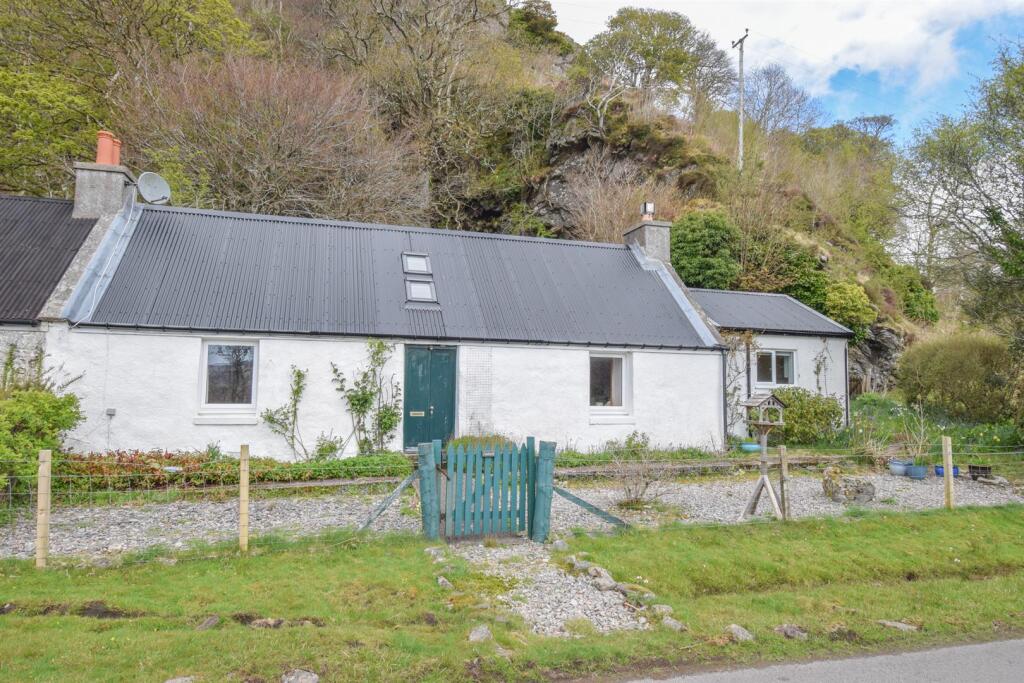 2 bedroom semi-detached bungalow