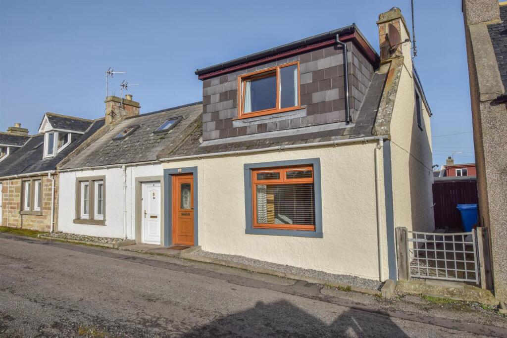Main image of property: 2a Ross Street, Balintore, Tain