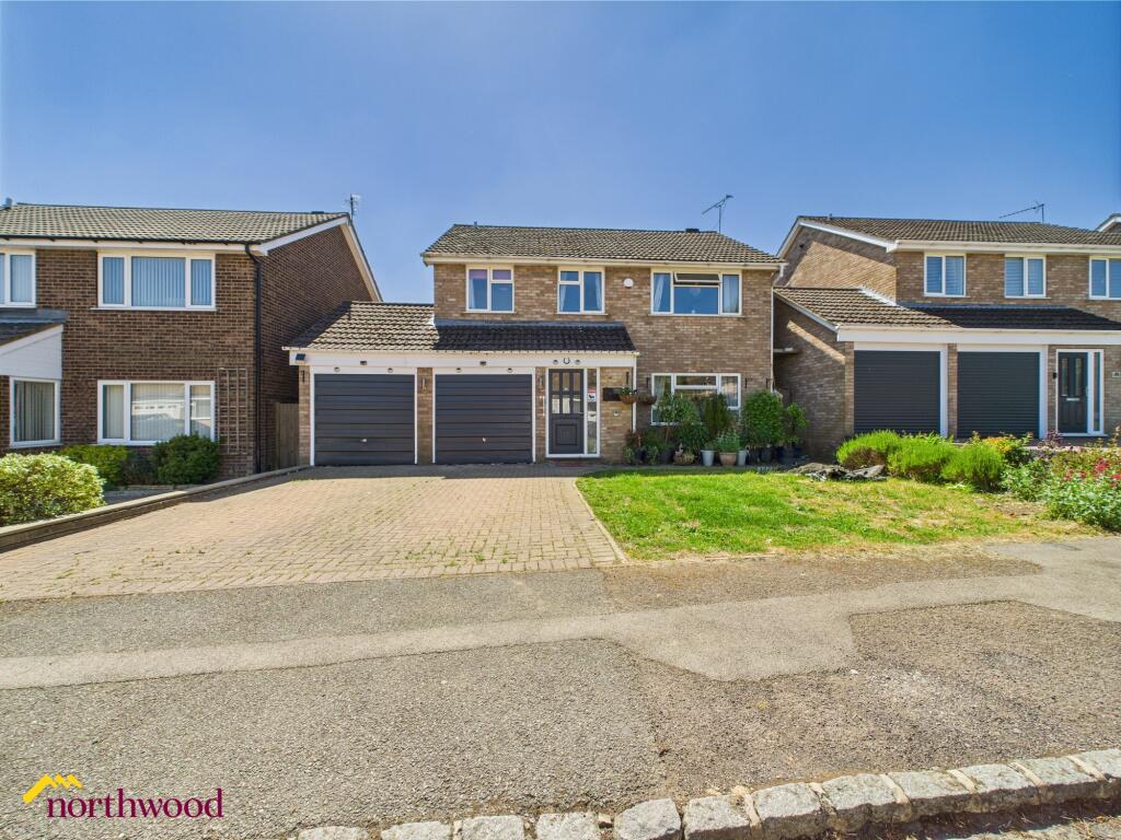 Main image of property: Chipperfield Park Road, Bloxham, OX15