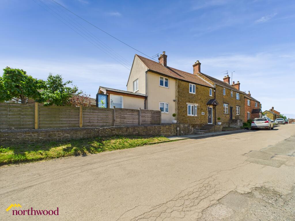 Main image of property: Chapel Lane, Little Bourton, OX17