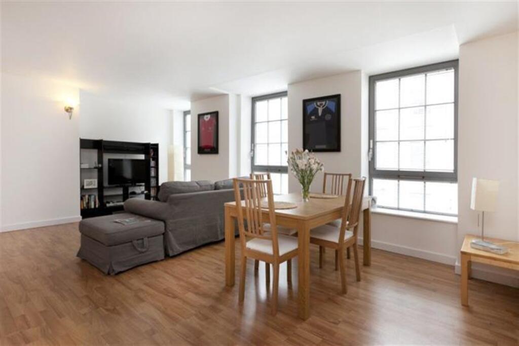 Main image of property: The Hicking Building, Queens Road