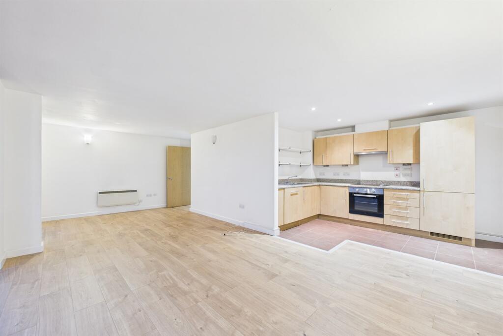 Main image of property: 
The Hicking Building, Queens Road