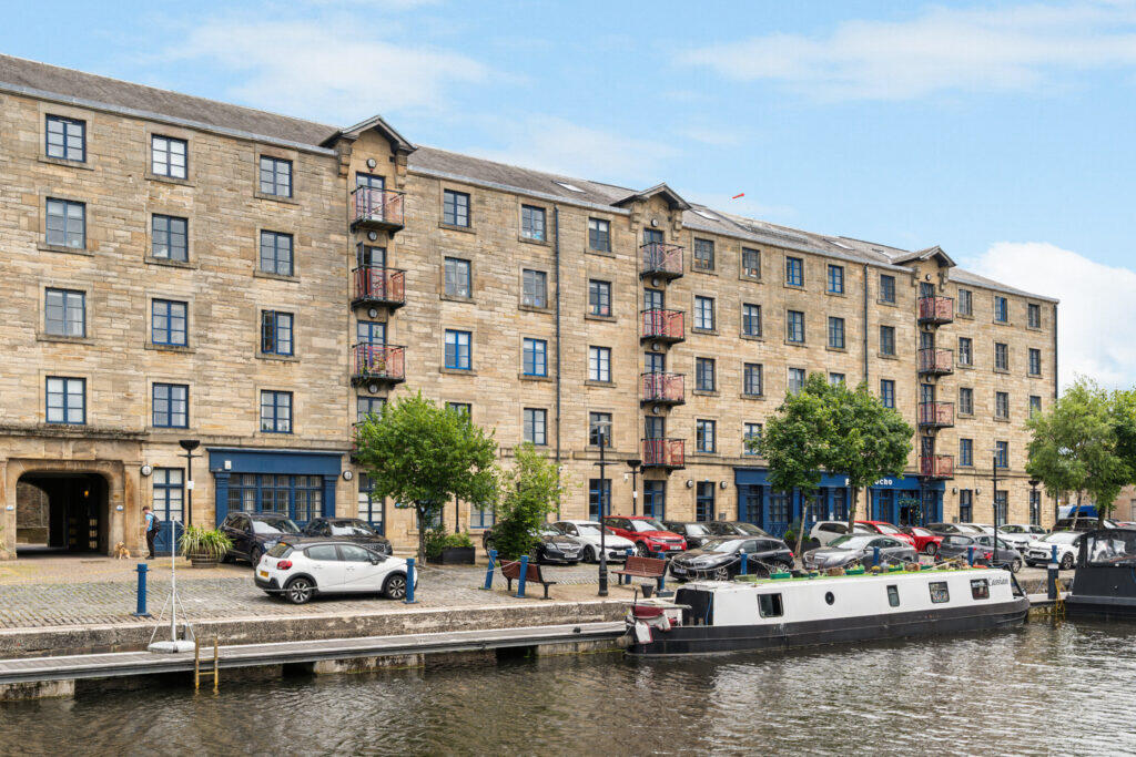 Main image of property: Speirs Wharf, Port Dundas, G4 9TB