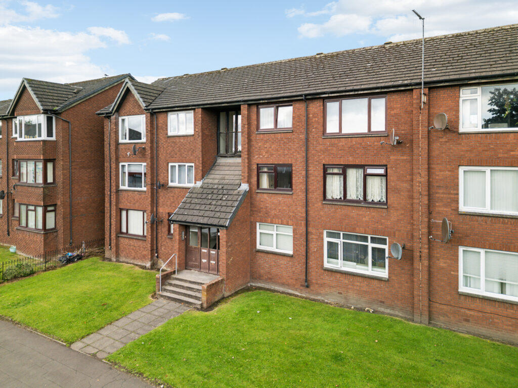 Main image of property: Main Street, Bridgeton, G40 1LR