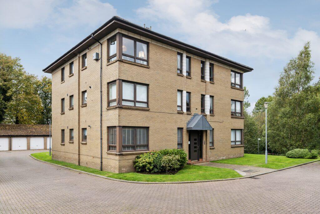 2 bedroom flat