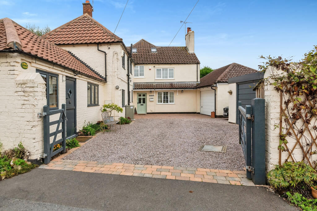 3 bedroom cottage for sale in Bathley Lane, Little Carlton, Newark, NG23