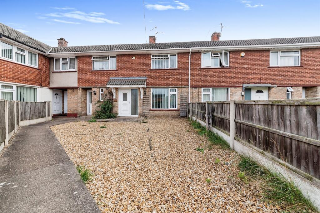 3 bedroom terraced house for sale in Moulton Crescent, Balderton