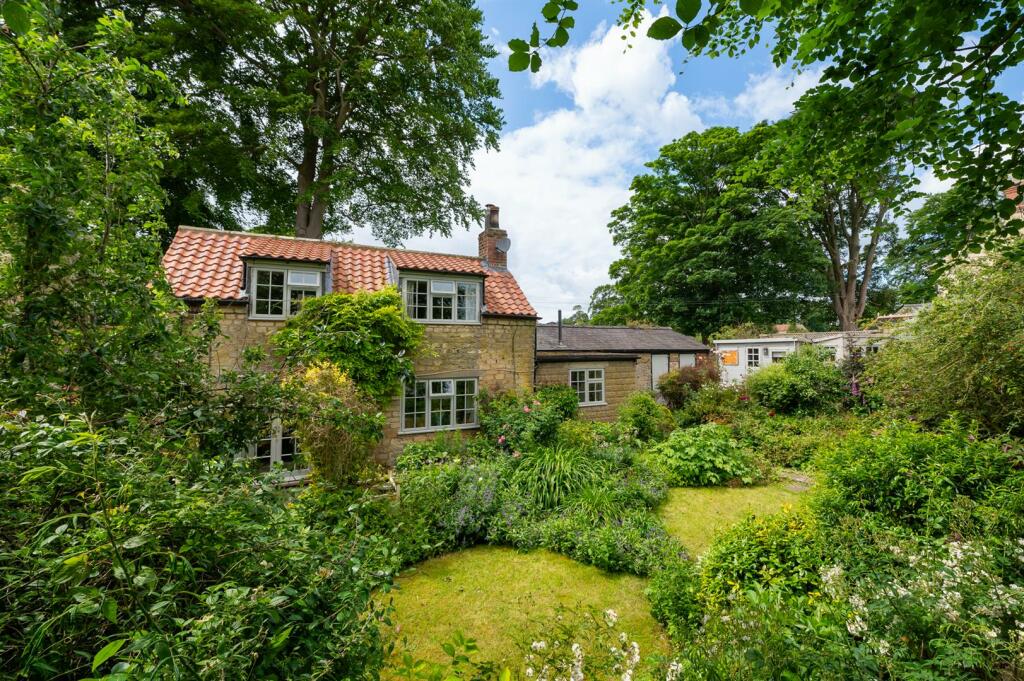 2 bedroom end of terrace house for sale in 3, Station Cottages, Water