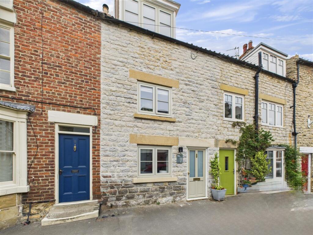 Main image of property: 7, Howe End, Kirkbymoorside, York, North Yorkshire YO62 6BE