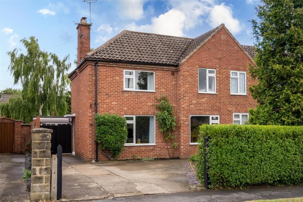 Main image of property: 19 Milton Avenue, Malton, North Yorkshire YO17 7LD