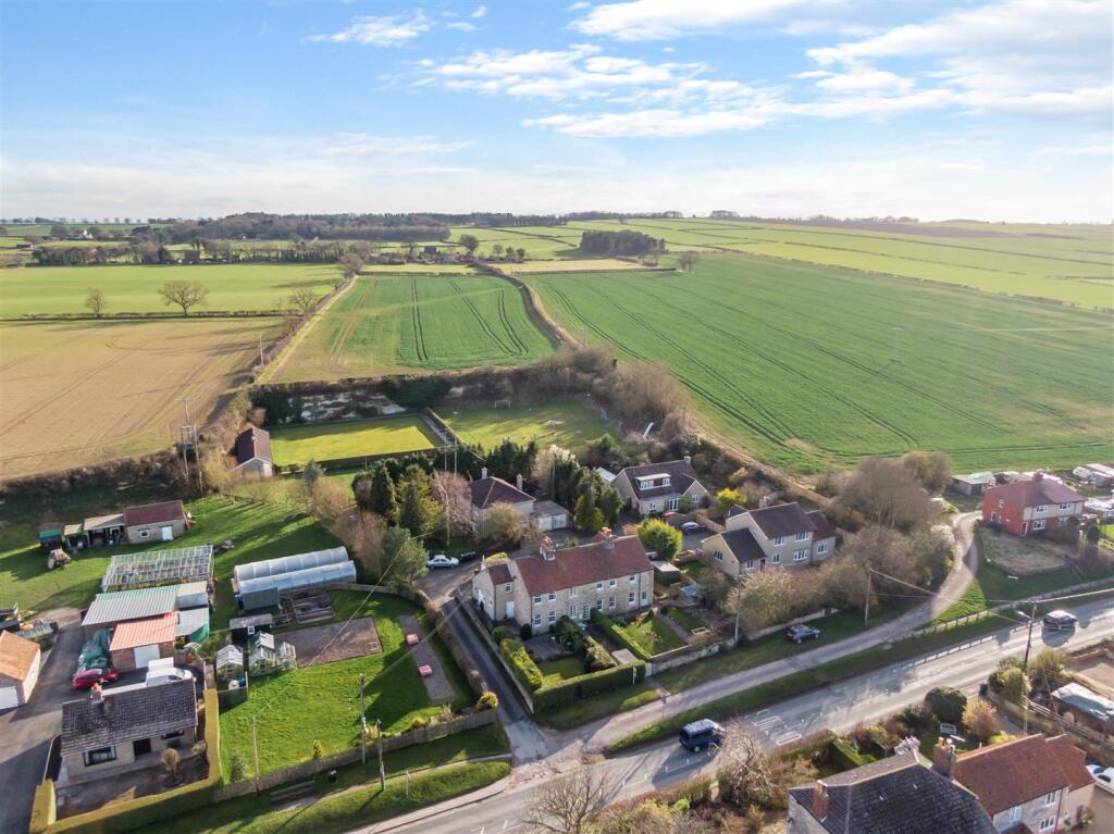 Main image of property: 2, The Mount, High Street, Swinton, Malton, North Yorkshire, YO17 6SN