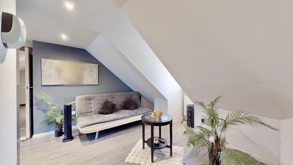 Main image of property: Eastern Avenue, Ilford, IG2