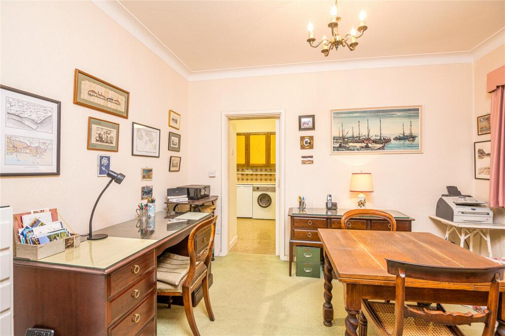 4 bedroom detached house for sale in The Broadway, Thorpe Bay, Essex, SS1