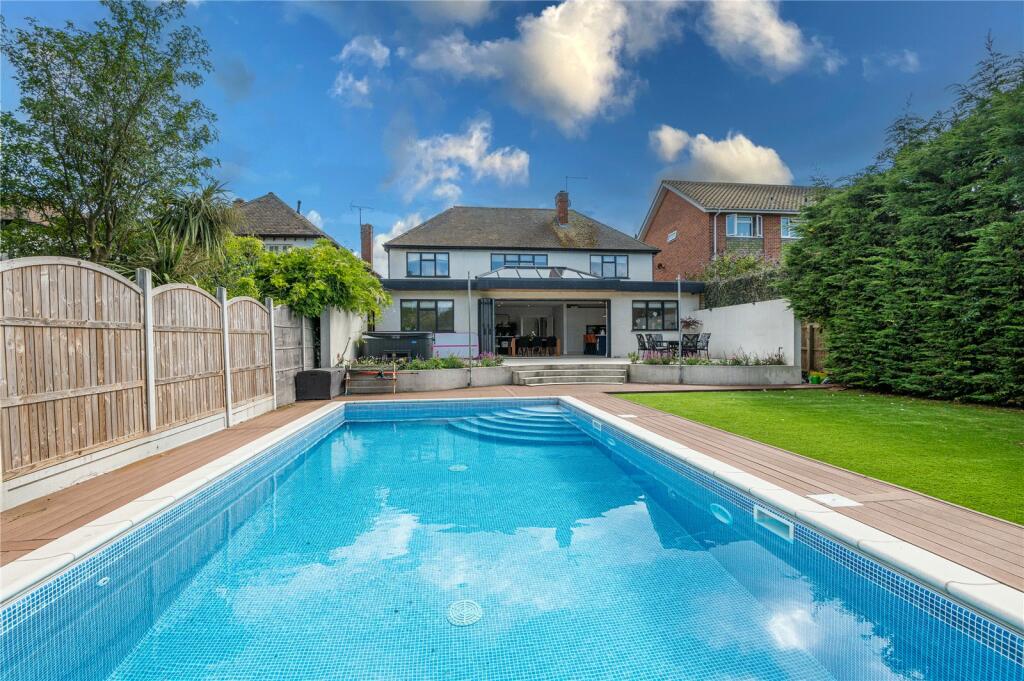 4 bedroom detached house for sale in Colbert Avenue, Thorpe Bay, Essex, SS1