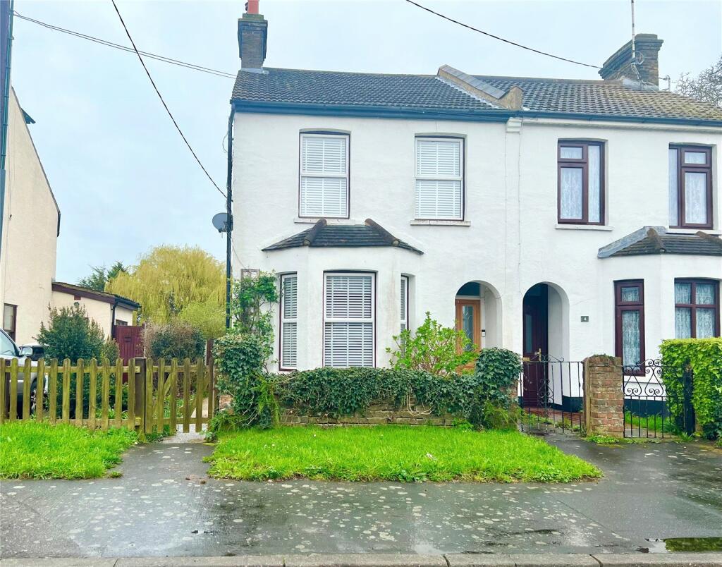 3 bedroom semidetached house for sale in Victoria Drive, Great